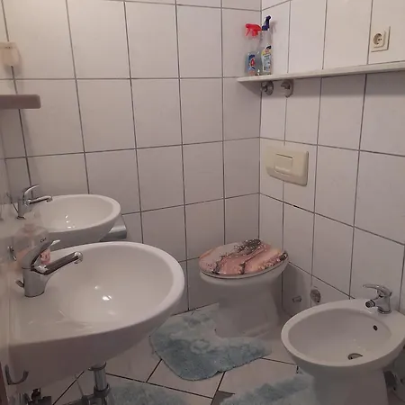 Croatia Borik For Family Eg2 *